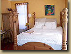 Photo of Country Suite bed at the Haliburton bed and breakfast 